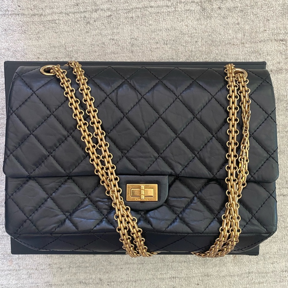 CHANEL Reissue 225 black flap with GHW